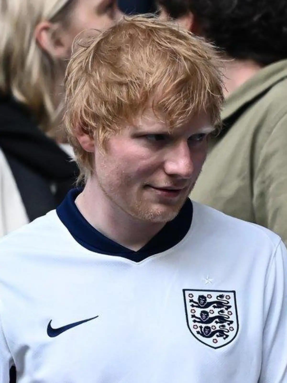 Ed Sheeran und Co.: Diese Promis drücken den Three Lions die Daumen