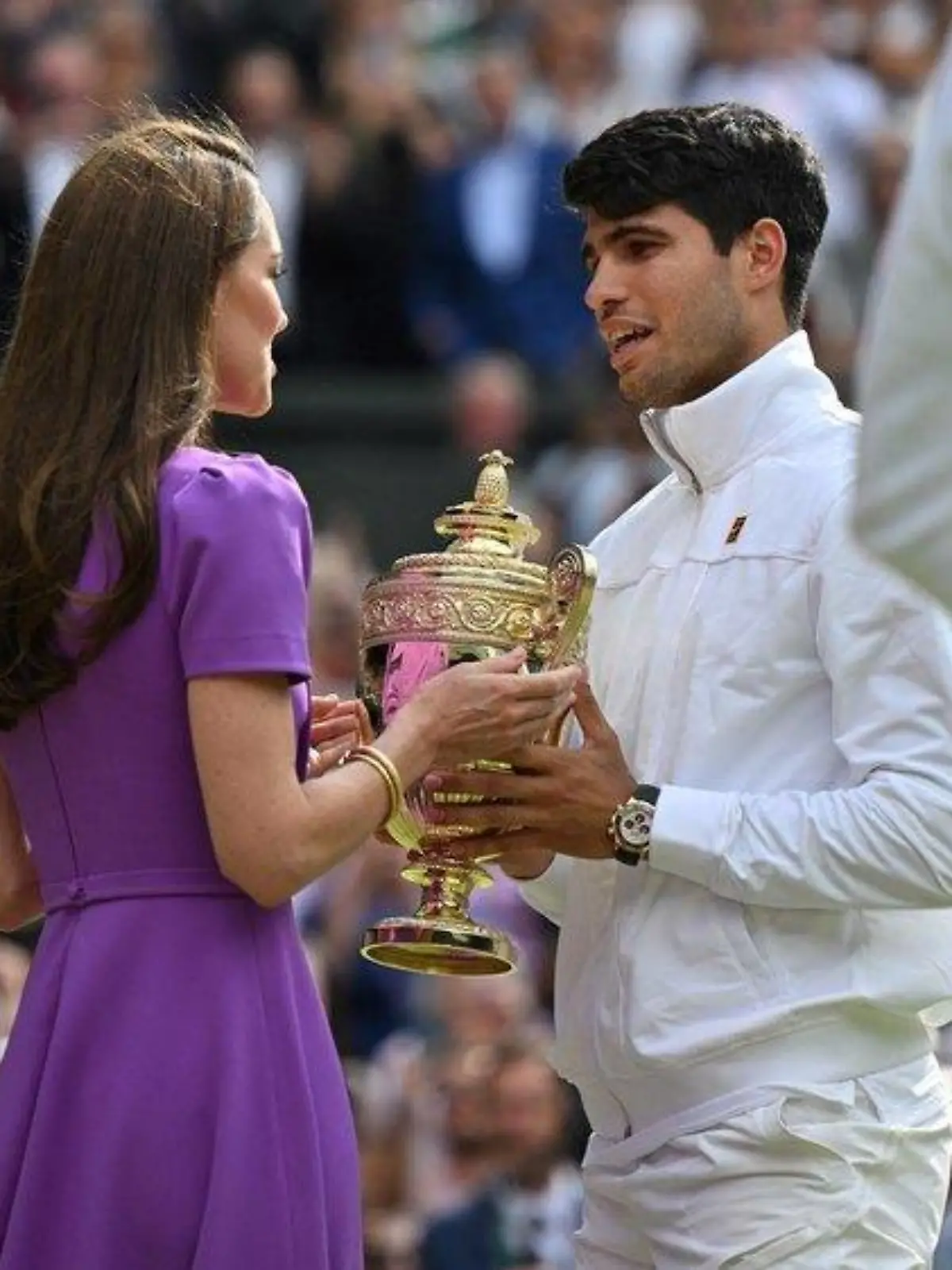 Prinzessin Kate überreicht Wimbledon-Trophäe an Carlos Alcaraz