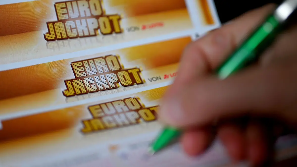 Zwei Sachsen haben beim Eurojackpot sechsstellige Summen gewonnen. (Symbolbild)