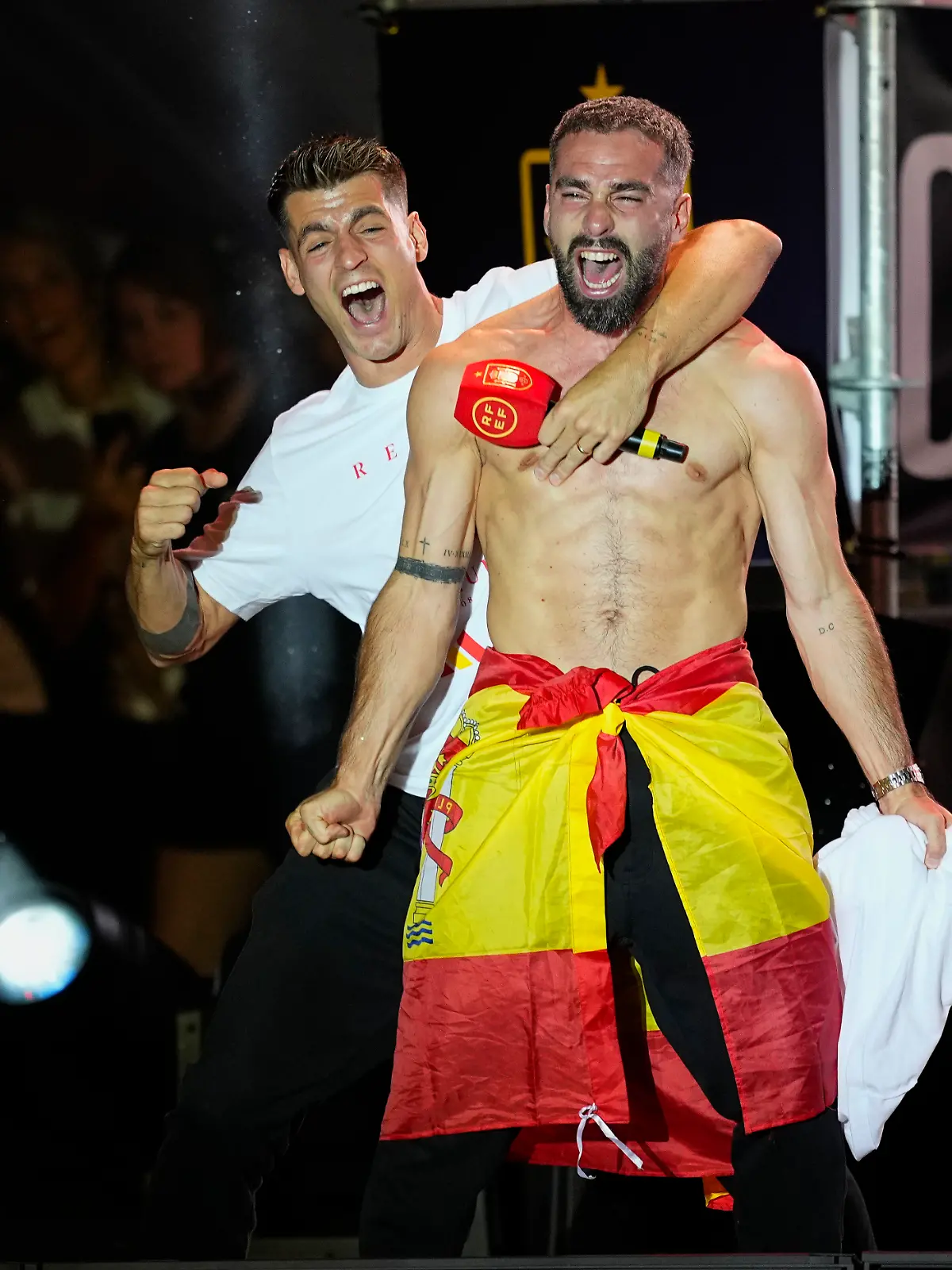 Dani Carvajal und Alvaro Morata bei Spaniens EM-Party in Madrid.