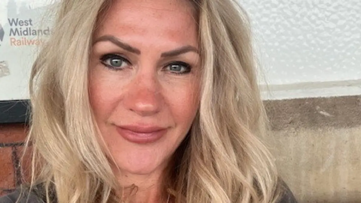 Lucy Woodhouse, 43, wurde mit einem Gehirntumor operiert