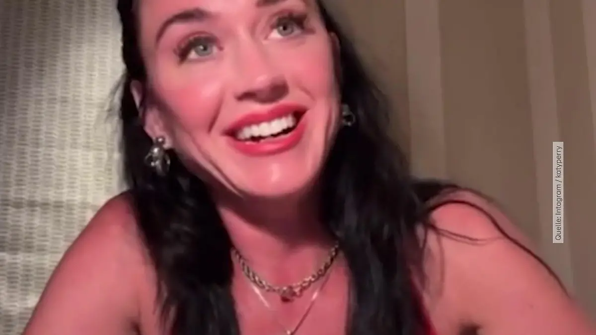 Katy Perry, erzähl uns von Orlandos „Zauberstab“! Hand aufs Herz