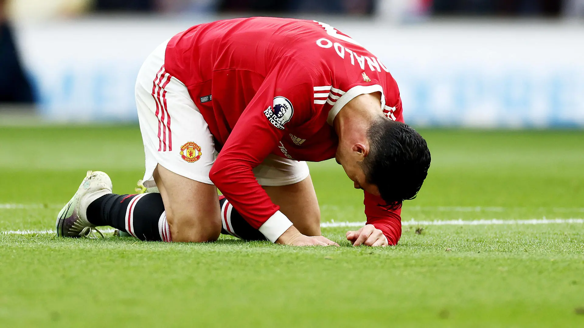 Mandatory Credit: Photo by James Marsh/Shutterstock 12926567k Cristiano Ronaldo of Manchester United, ManU is seen on the ground. Brighton & Hove Albion v Manchester United, Premier League, Football, American Express Community Stadium, Brighton, UK - 07 May 2022 EDITORIAL USE ONLY No use with unauthorised audio, video, data, fixture lists, club/league logos or live services. Online in-match use limited to 120 images, no video emulation. No use in betting, games or single club/league/player publications. Brighton & Hove Albion v Manchester United, Premier League, Football, American Express Community Stadium, Brighton, UK - 07 May 2022 EDITORIAL USE ONLY No use with unauthorised audio, video, data, fixture lists, club/league logos or live services. Online in-match use limited to 120 images, no video emulation. No use in betting, games or single club/league/player publications. PUBLICATIONxINxGERxSUIxAUTXHUNxGRExMLTxCYPxROMxBULxUAExKSAxONLY Copyright: xJamesxMarsh/Shutterstockx 12926567k