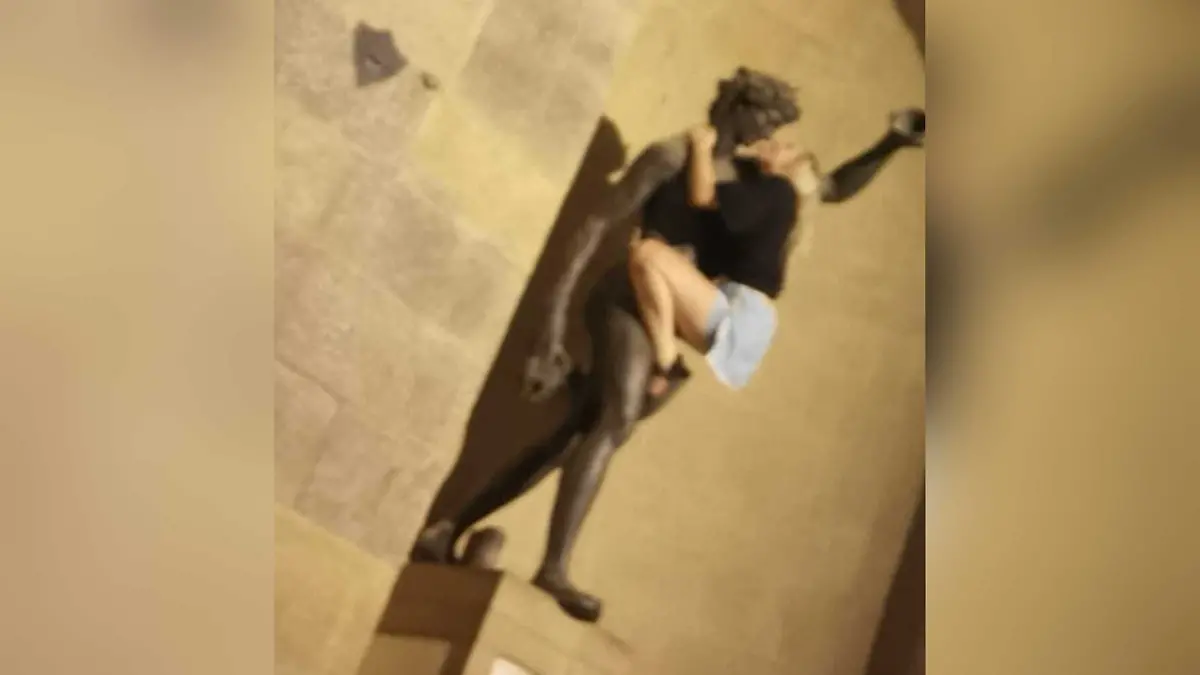 Italienerin postet diese Fotos auf Facebook und kritisiert den Tourismus.