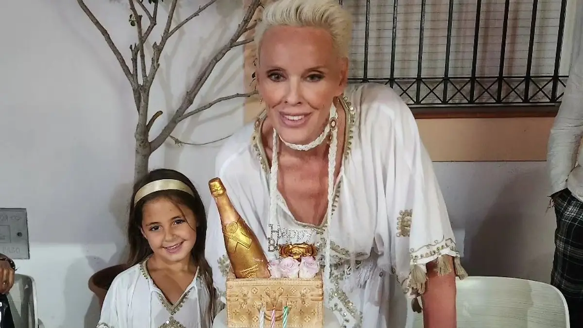 Brigitte Nielsen mit Tochter Frida