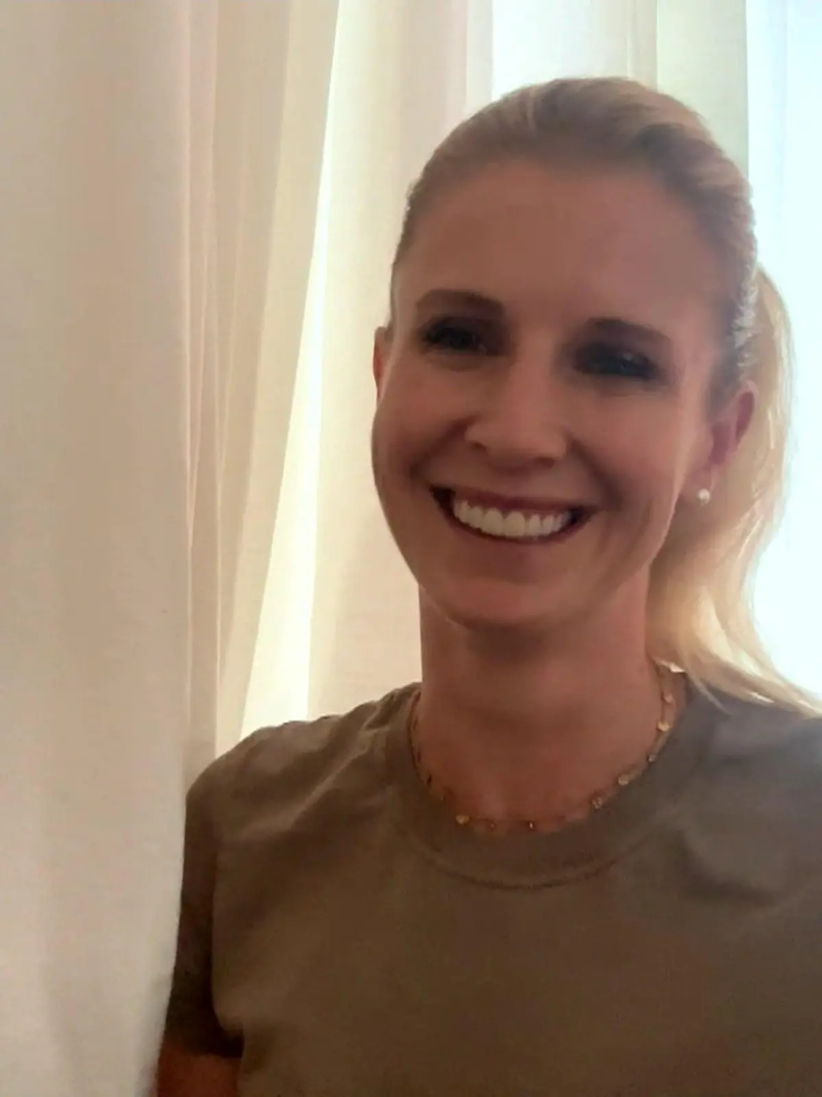 Bild zu: "Trägt Jessica von Bredow-Werndl unsere Olympiafahne?"