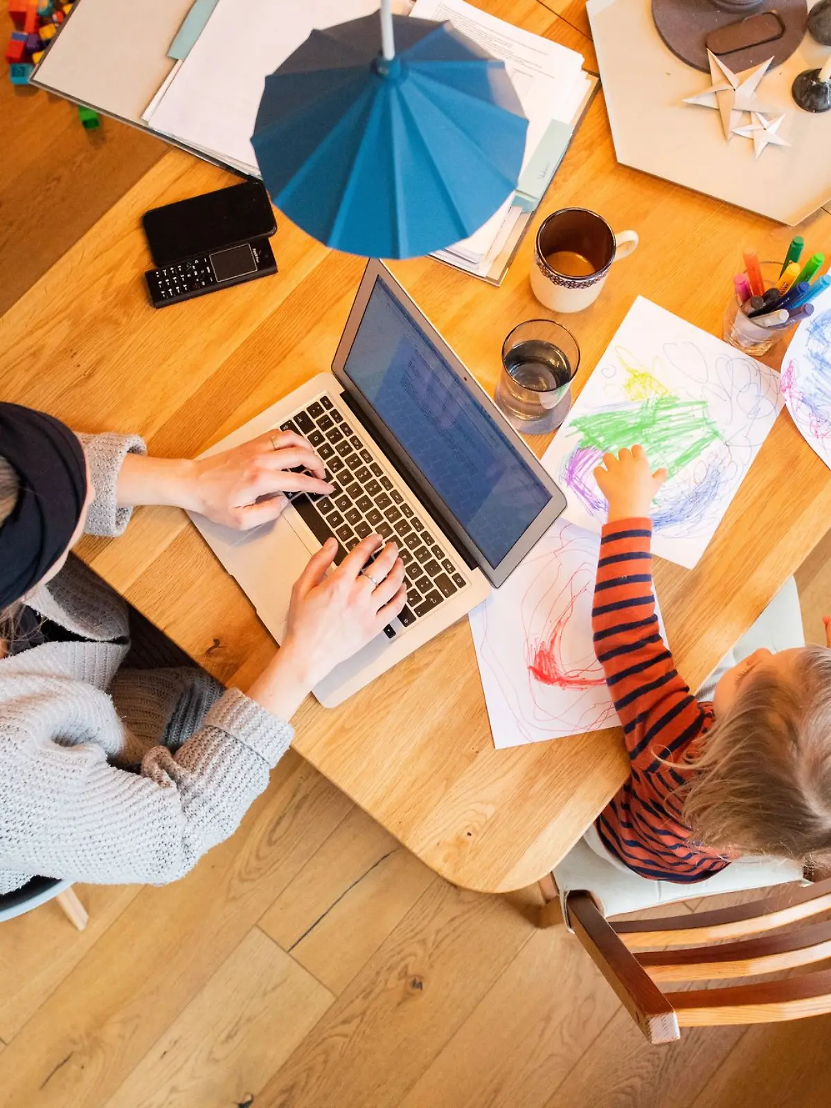 Bild zu: "Um Frauen zu unterstützen, brauchen wir ein Recht auf Homeoffice!"
