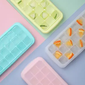 Eiswürfelform aus Silikon (Vier Stück)
