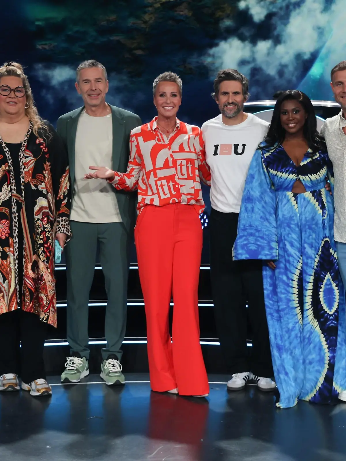 V.l.: Sasha, Ilka Bessin, Dirk Steffens, Sonja Zietlow, Tom Beck, Motsi Mabuse, Michale Mimi Kraus und Matthias Steiner