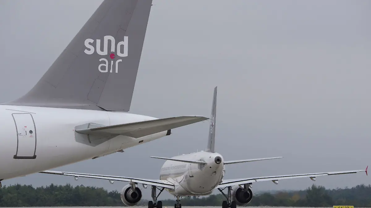 Aufgrund von Störungen in am Berliner Flughafen ist eine Maschine der Fluggesellschaft Sundair bereits in Dresden gelandet.