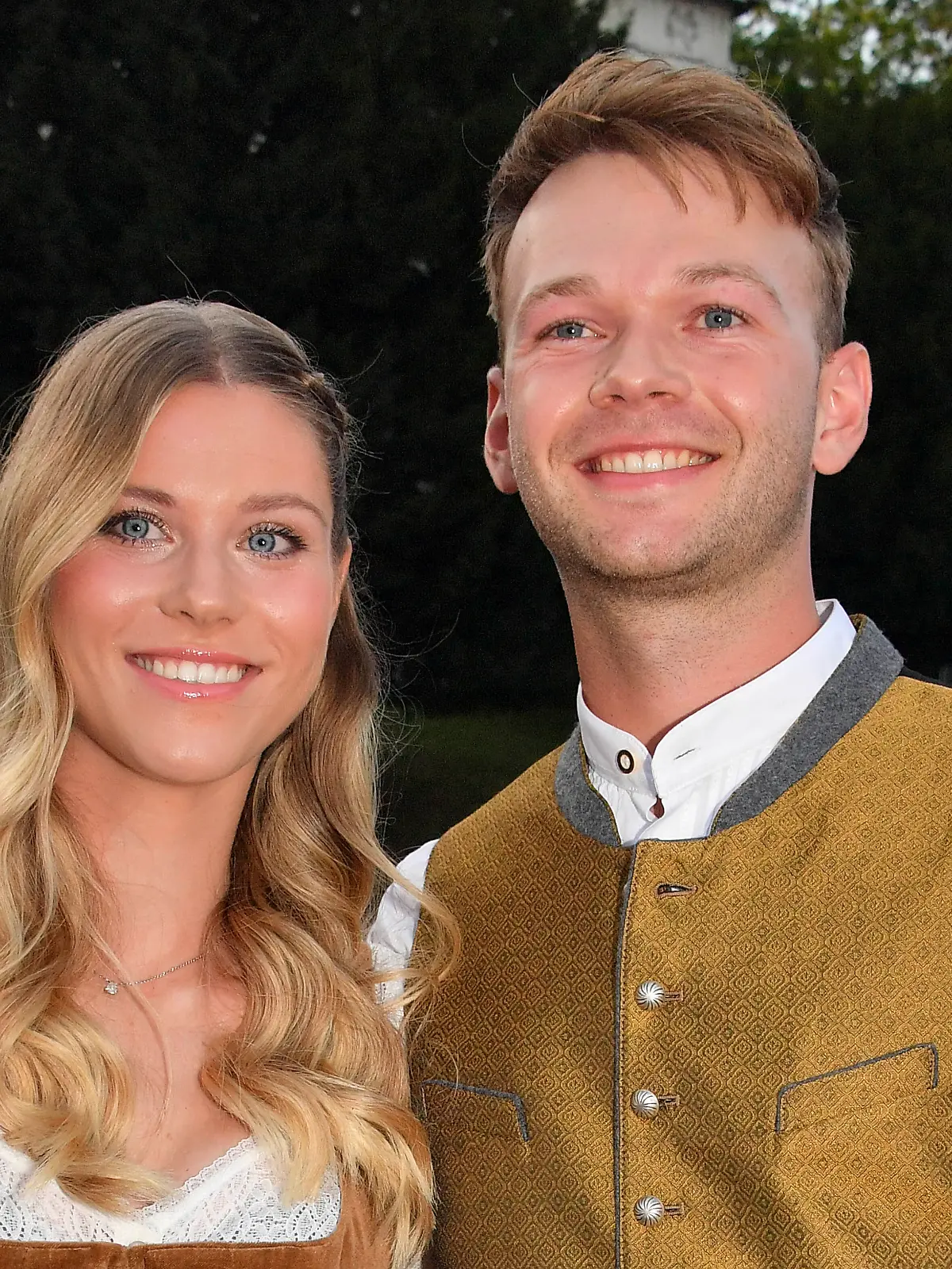 Selina Söder und Raphael Netz sind seit drei Jahren ein glückliches Paar.