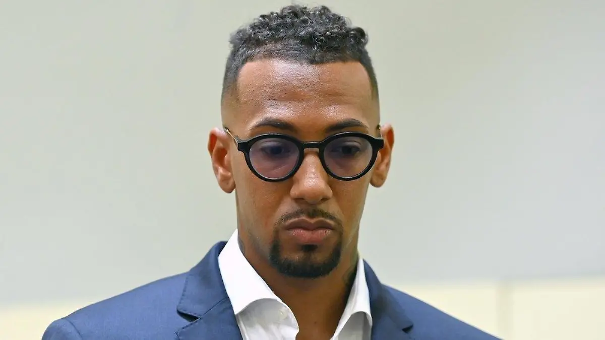 Jérôme Boateng zu Geldstrafe unter Vorbehalt verwarnt