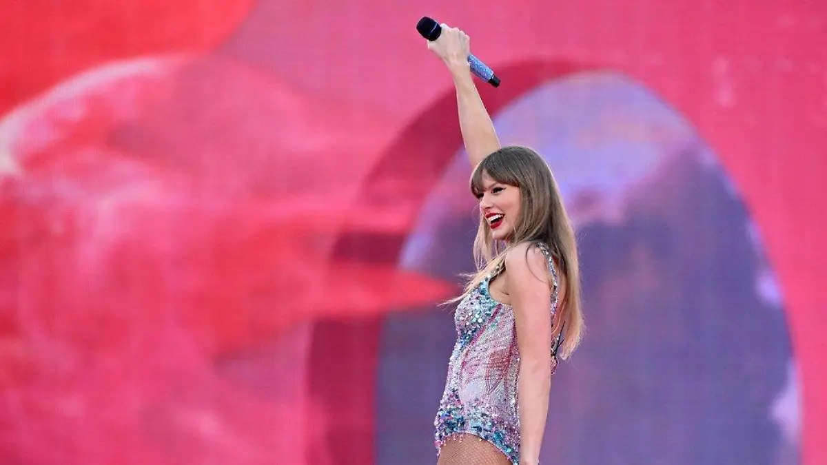 Taylor Swifts Thron: Swifties hieven Album wieder an die Chart-Spitze