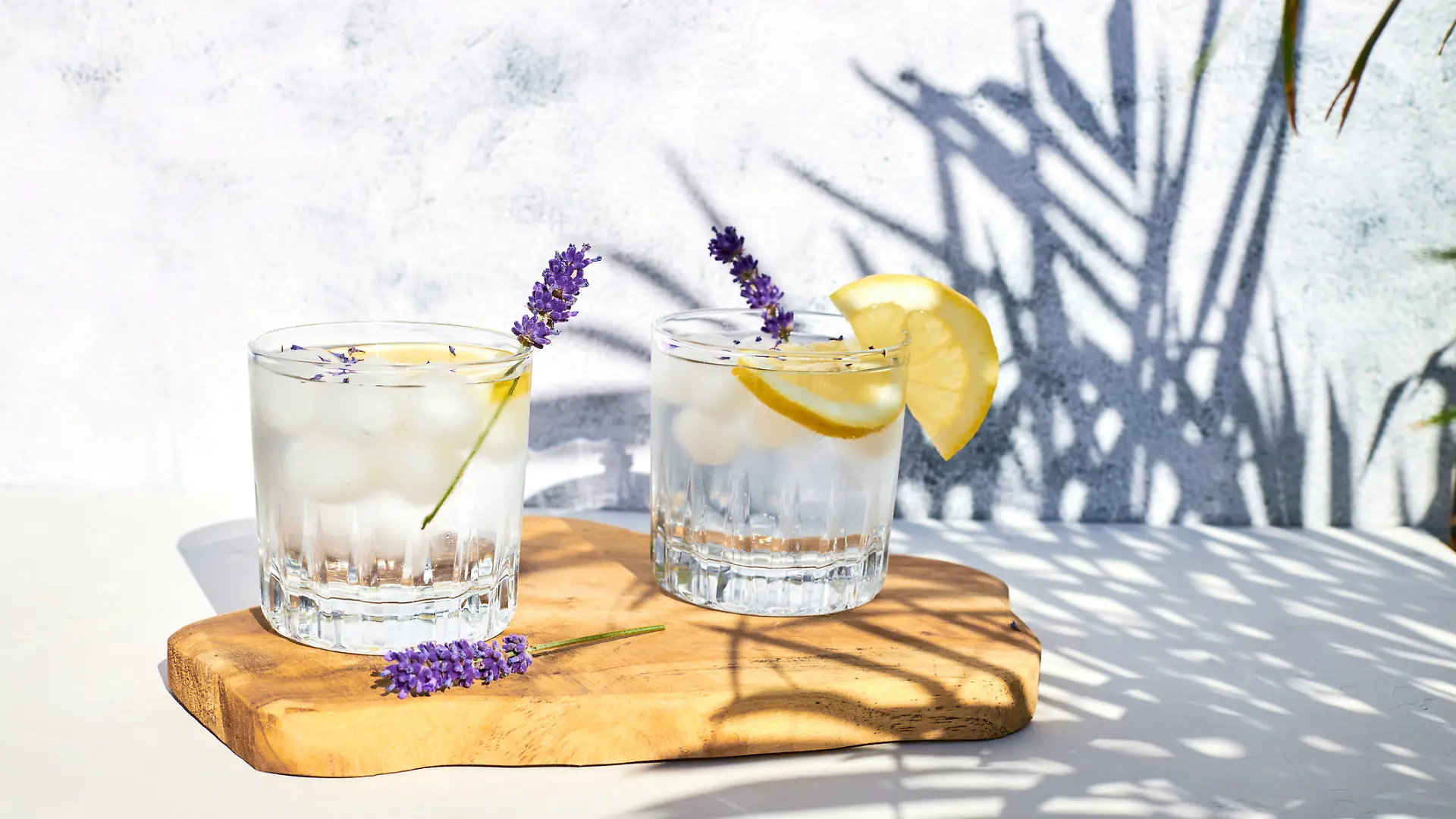 Den leckeren Lavendel-Drink könnt ihr natürlich auch in der alkholfreien Version genießen.