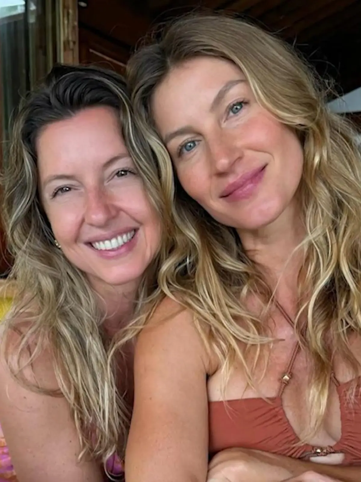 Bild zu: "Gisele Bündchen zeigt uns ihre Zwillingsschwester Patricia"