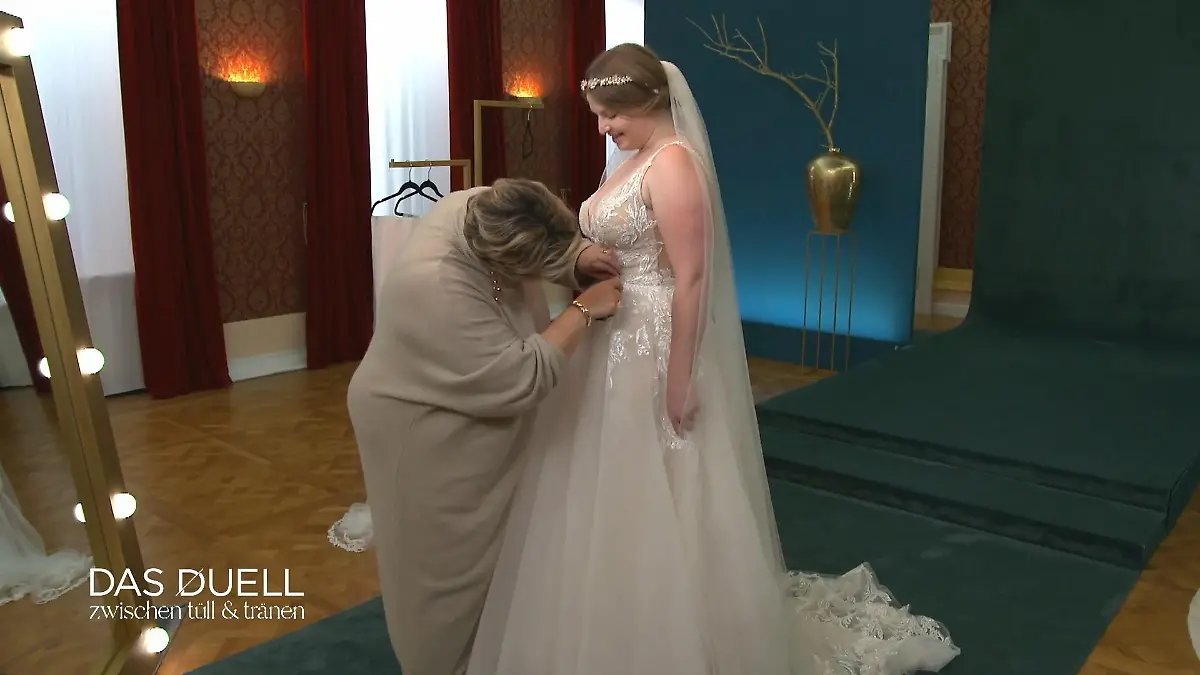 Vanessa geht mit der Schere ran Sie will unbedingt gewinnen