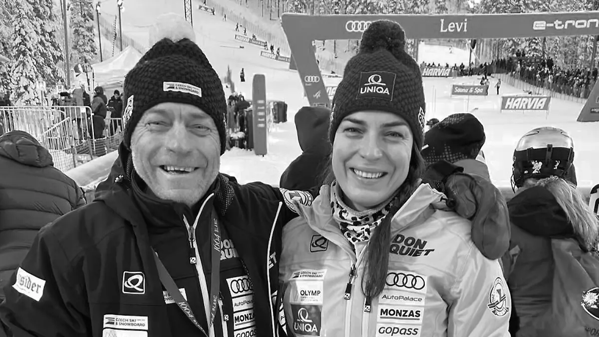 Ski-Star Martina Dubovska trauert um ihren Vater.
