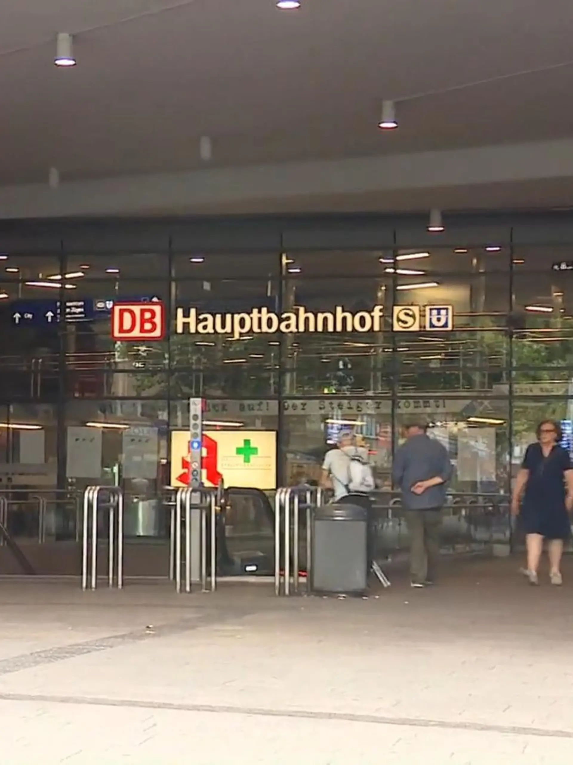 Bild zu: "Wand schlägt zurück"
