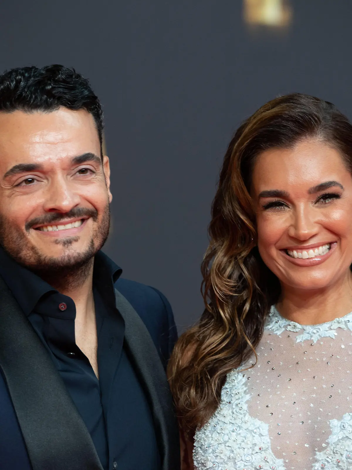 Giovanni ZARRELLA, Jana Ina ZARRELLA, Roter Teppich, Red Carpet Show, Ankunft, arrival, Verleihung des Deutschen Fernsehpreises, Der Deutsche Fernsehpreis 2022, Deutscher Fernsehpreis 2022 in Koeln, am 14.09.2022. ©