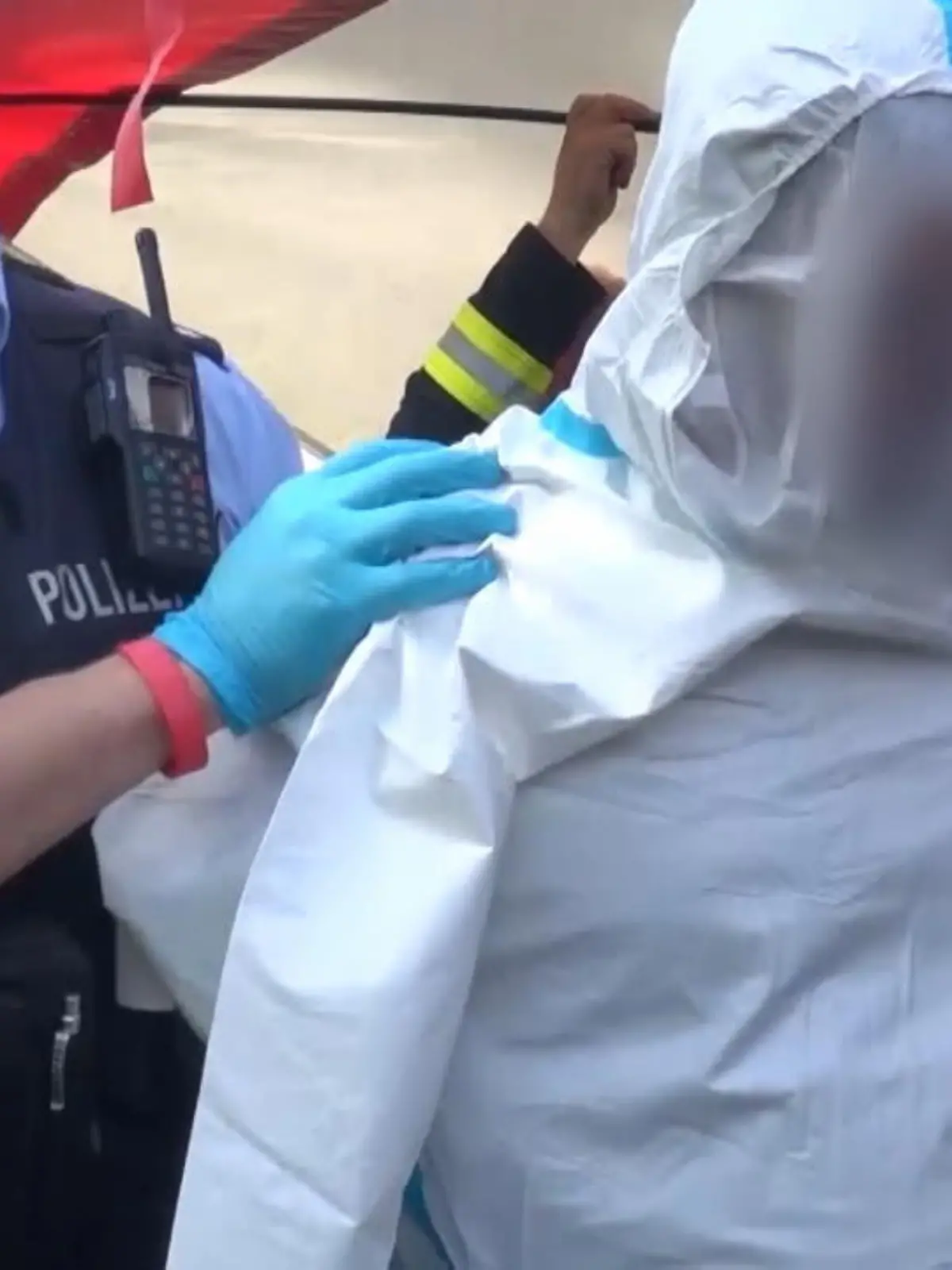 Bild zu: "Messerattacke im Zug"