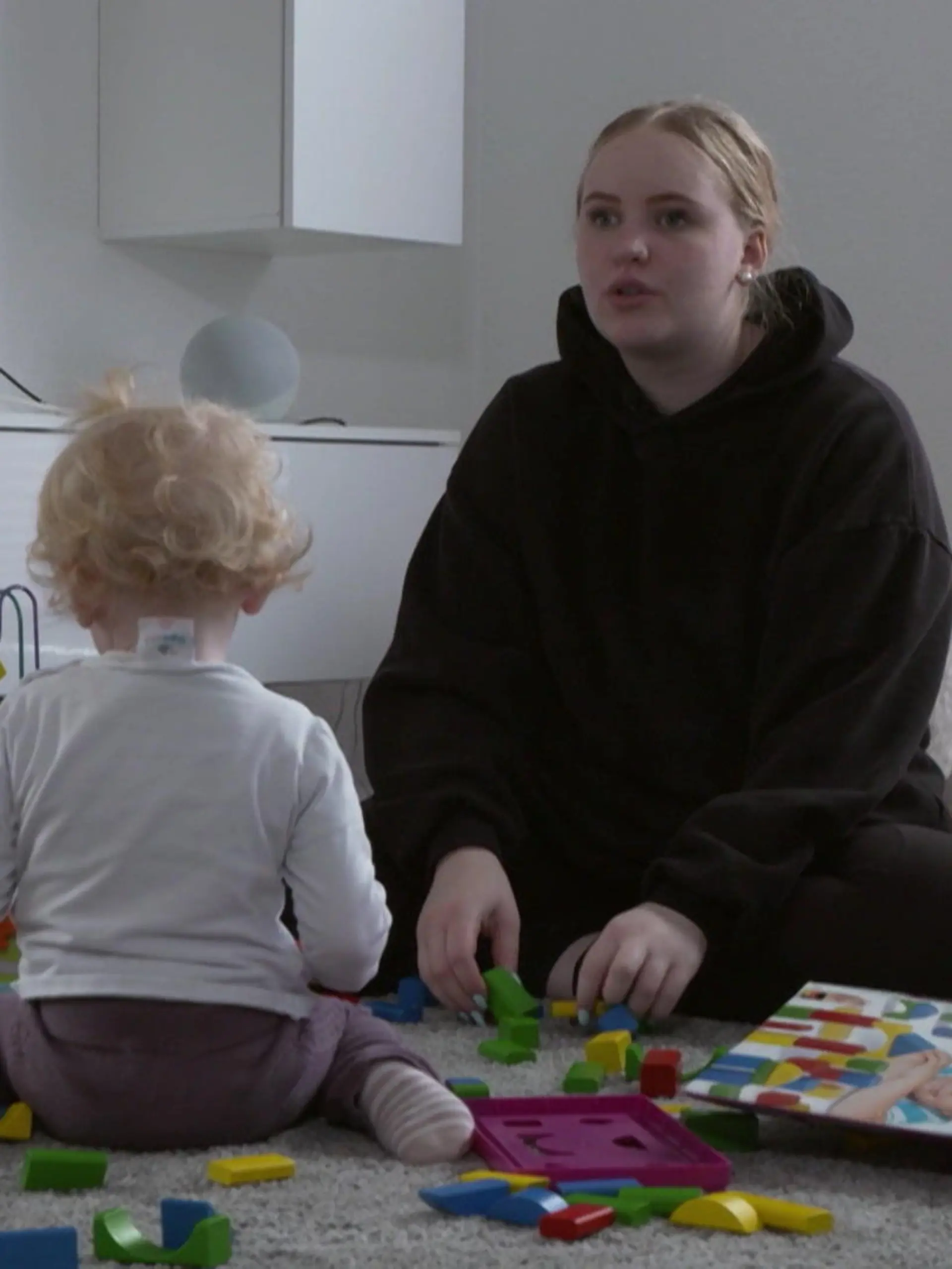 Bild zu: "Mit 16 plötzlich erblindet, mit 18 Mama"