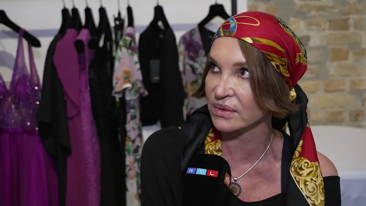 Anouschka Renzi: "Ich habe ungefähr alles falsch gemacht" Schauspielerin im RTL-Interview