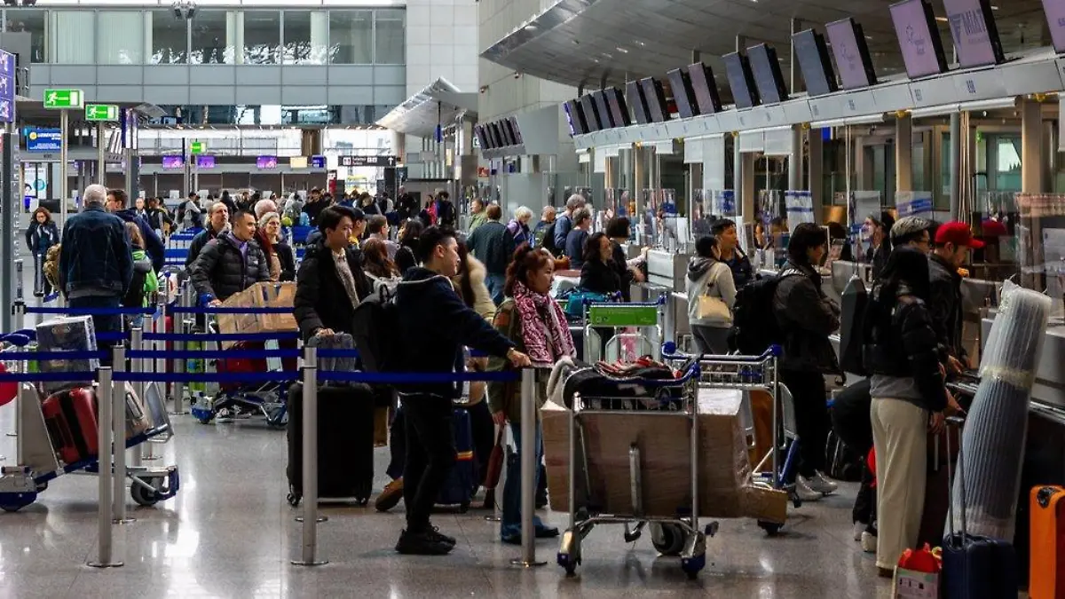 Gepäck, Check-in, Kontrolle: Was am Flughafen zu beachten ist
