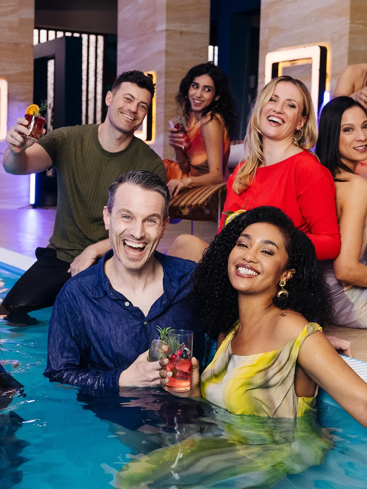 Die AWZ-Stars feiern dieses Jahr den 18. Geburtstag der Serie.