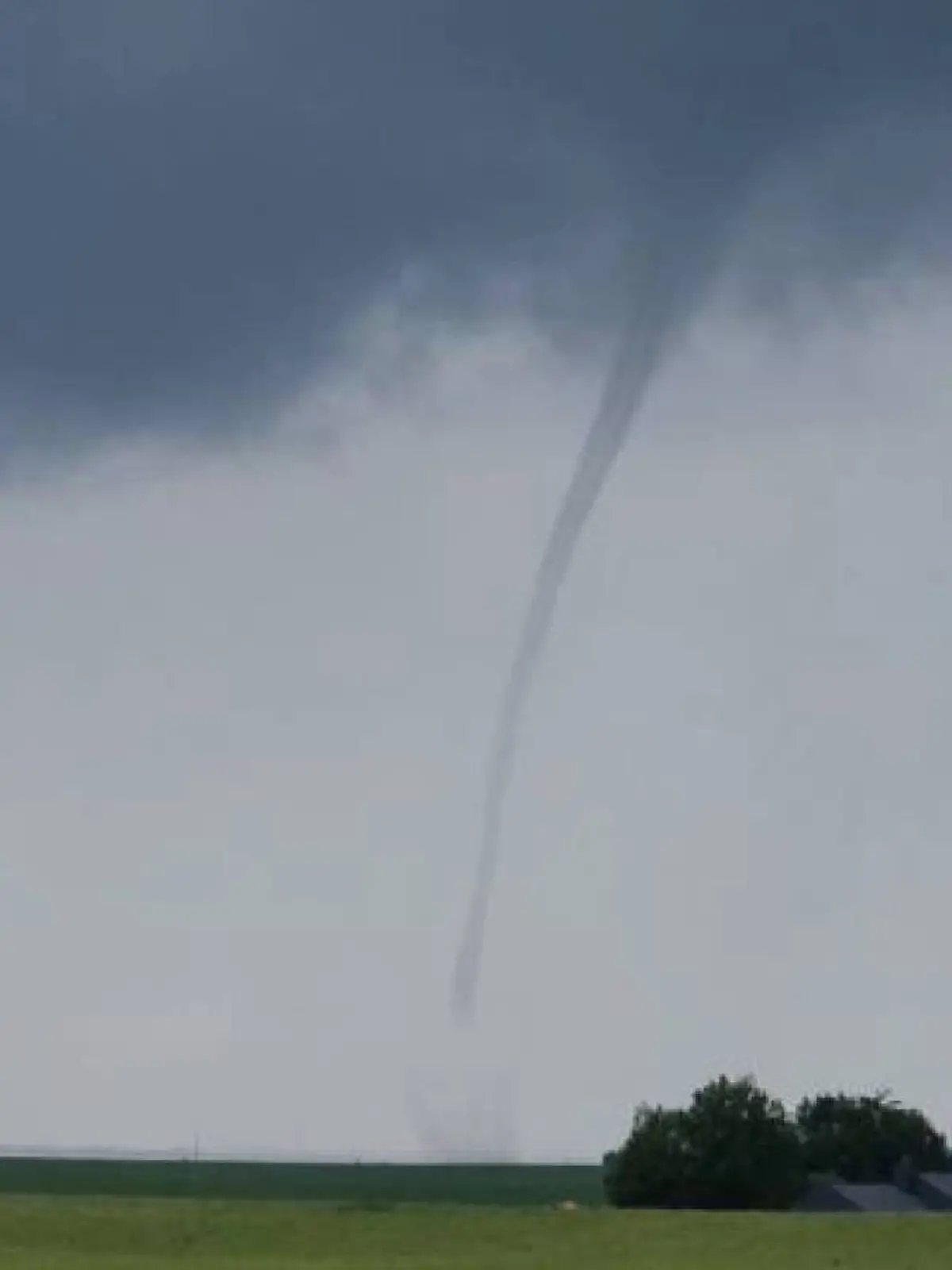 Der Tornado hat zum Glück keinen Schaden angerichtet.