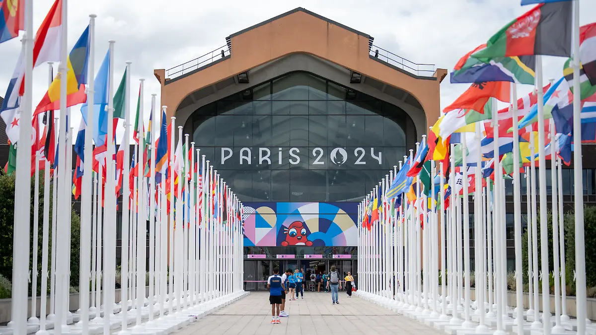 PARIS - FRANKREICH: Blick auf die Foodhall im olympischen Dorf am Dienstag, 23. Juli 2024, im Rahmen eines Medientermins anl. der olympischen Spiele in Paris.
