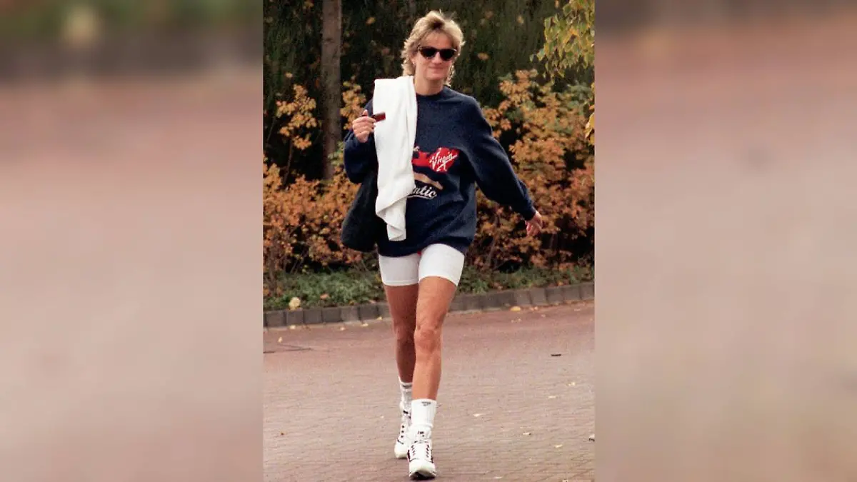 Diana, Princess of Wales, war schon früher eine Mode-Ikone - und ist es nun wieder! 