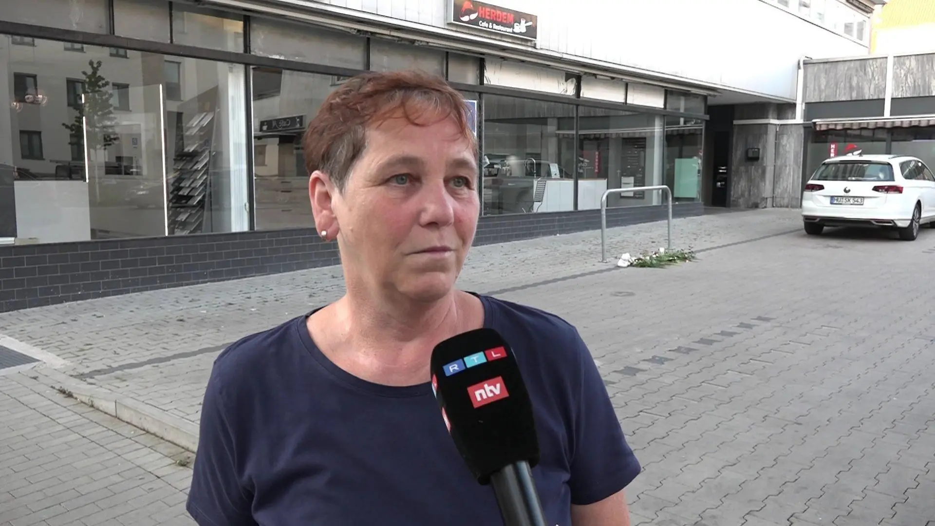 Angela Lehnert aus Hanau