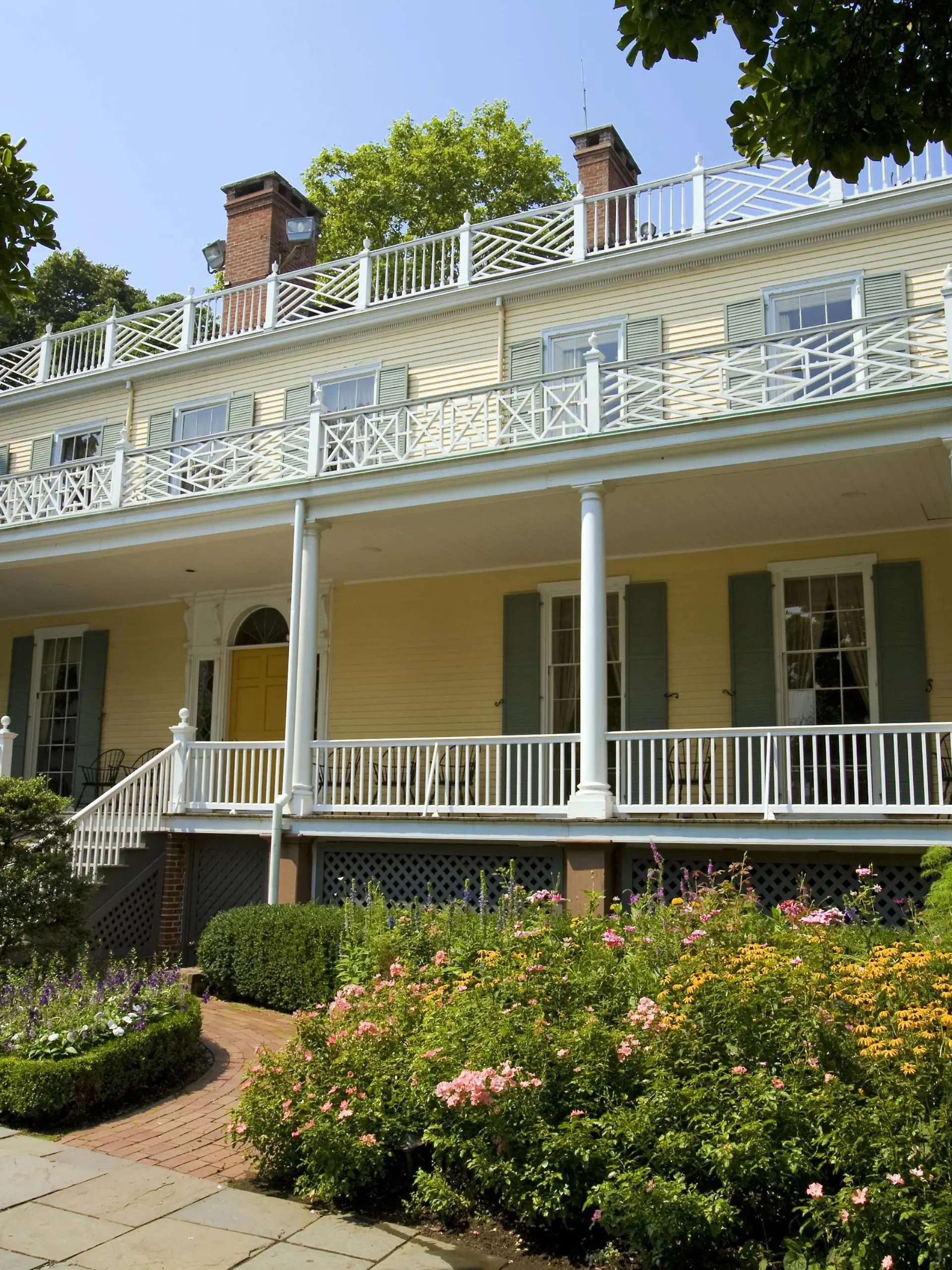 Gracie Mansion Gracie Mansion, Built in 1799 for a prosperous New York merchant named Archibald Gracie as a country house, it became the official residence of the Mayor in 1942, Carl Schurz Park, Manhattan, New York PUBLICATIONxINxGERxSUIxAUTxHUNxONLY 900_01_ny6180

Gracie Mansion Gracie Mansion built in 1799 for a Prosperous New York Merchant Named Archibald Gracie As a Country House IT became The Official Residence of The Mayor in 1942 Carl Schurz Park Manhattan New York PUBLICATIONxINxGERxSUIxAUTxHUNxONLY 900_01_ny6180