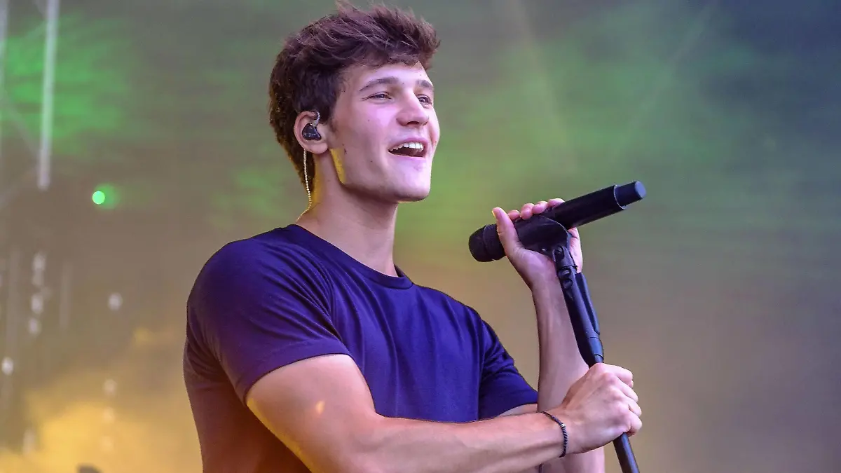 Wincent Weiss live beim beim Auftaktkonzert zum Summertime 2018 Event auf der Summertime-Bühne am Strand. Norderney, 25.07.2018 *** Wincent Weiss live at the opening concert of the Summertime 2018 event on the Summertime stage at Norderney 25 07 2018 Foto:xU.xStammx/xFuturexImage