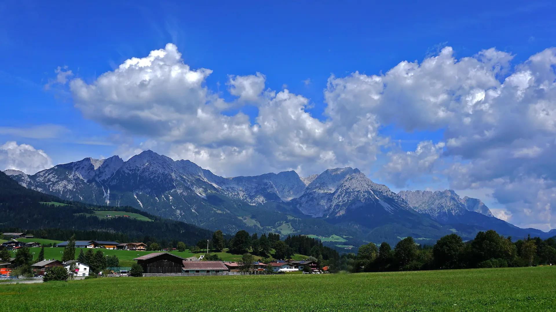 Wilden Kaiser in Tirol; Blick zu den Bergen Scheffauer, Sonneck, Treffauer und Tuxeck; Wilder Kaiser; Austria; Tyrol; view of the Scheffauer, Sonneck, Treffauer and Tuxeck;