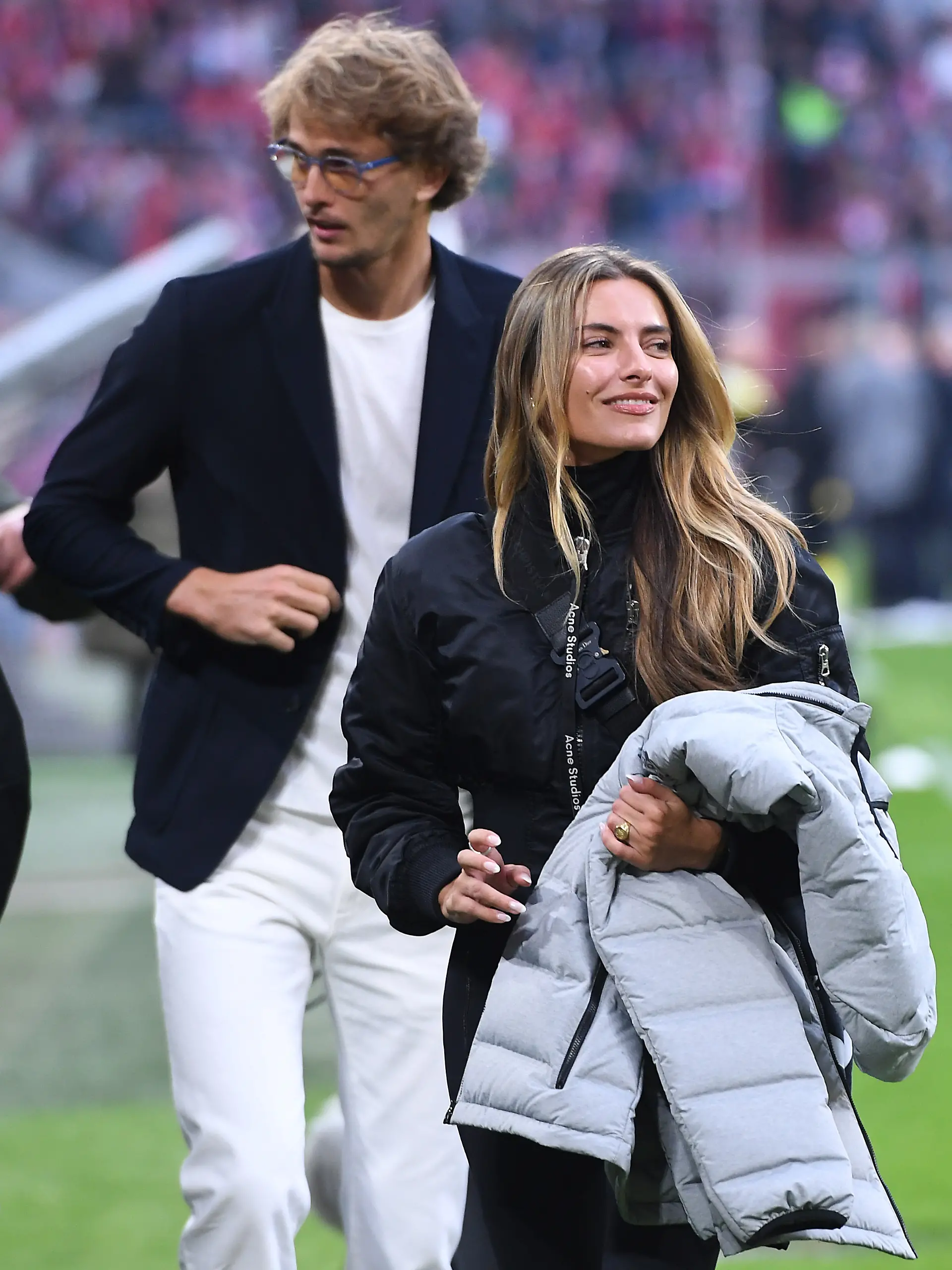 Alexander Zverev und Sophia Thomalla in der Allianz Arena.