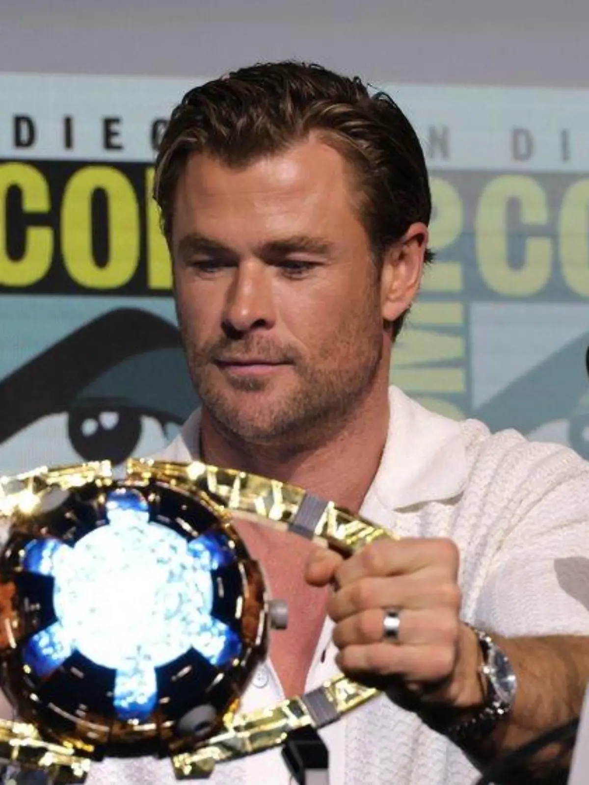 Comic Con: Chris Hemsworth enthüllt neuen "Transformers One"-Trailer