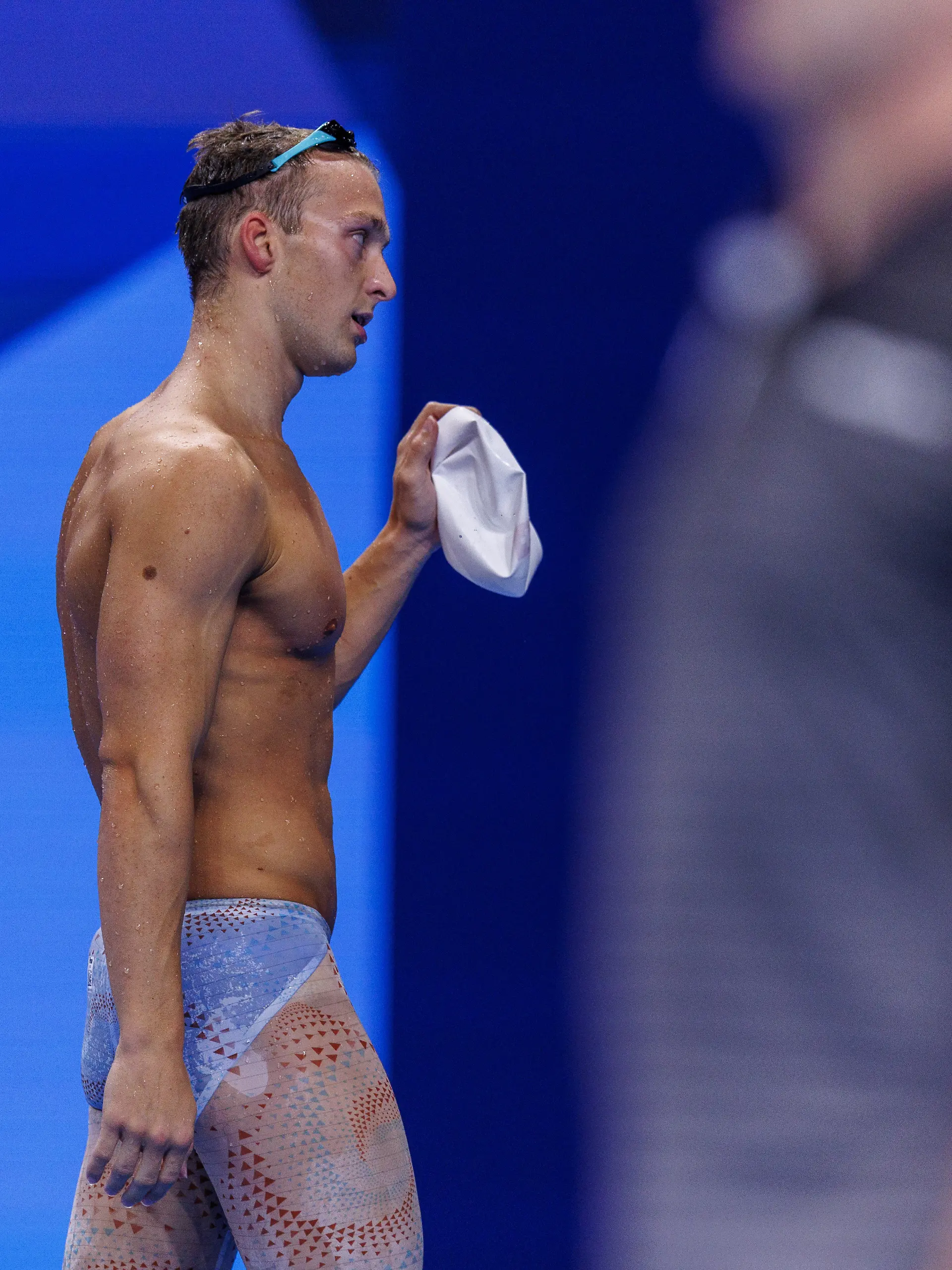 Antonio Djakovic verlässt enttäuscht das Becken.