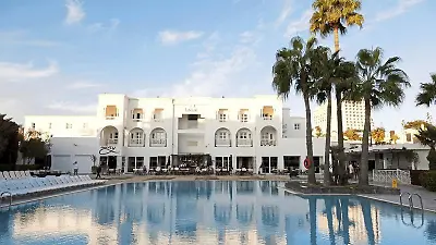 All-inclusive-Urlaub im Vier-Sterne-Hotel Royal Decameron Tafoukt Beach inkl. Flüge (pro Person / sieben Nächte)