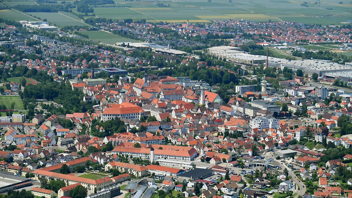 DILLINGEN AN DER DONAU, Stadtansicht des Innenstadtbereiches