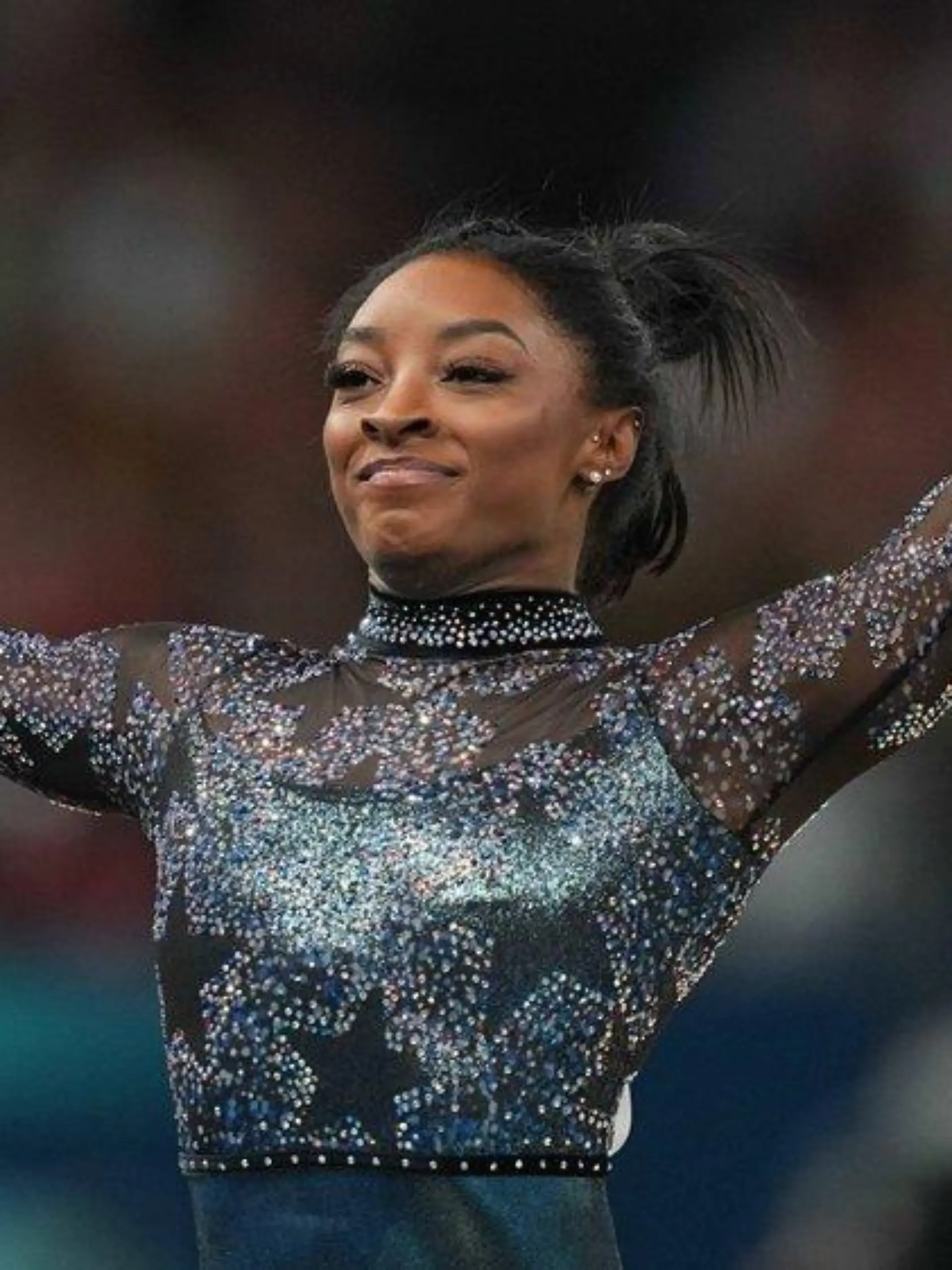 Auch die Stars jubeln mit: Simone Biles begeistert in Olympia