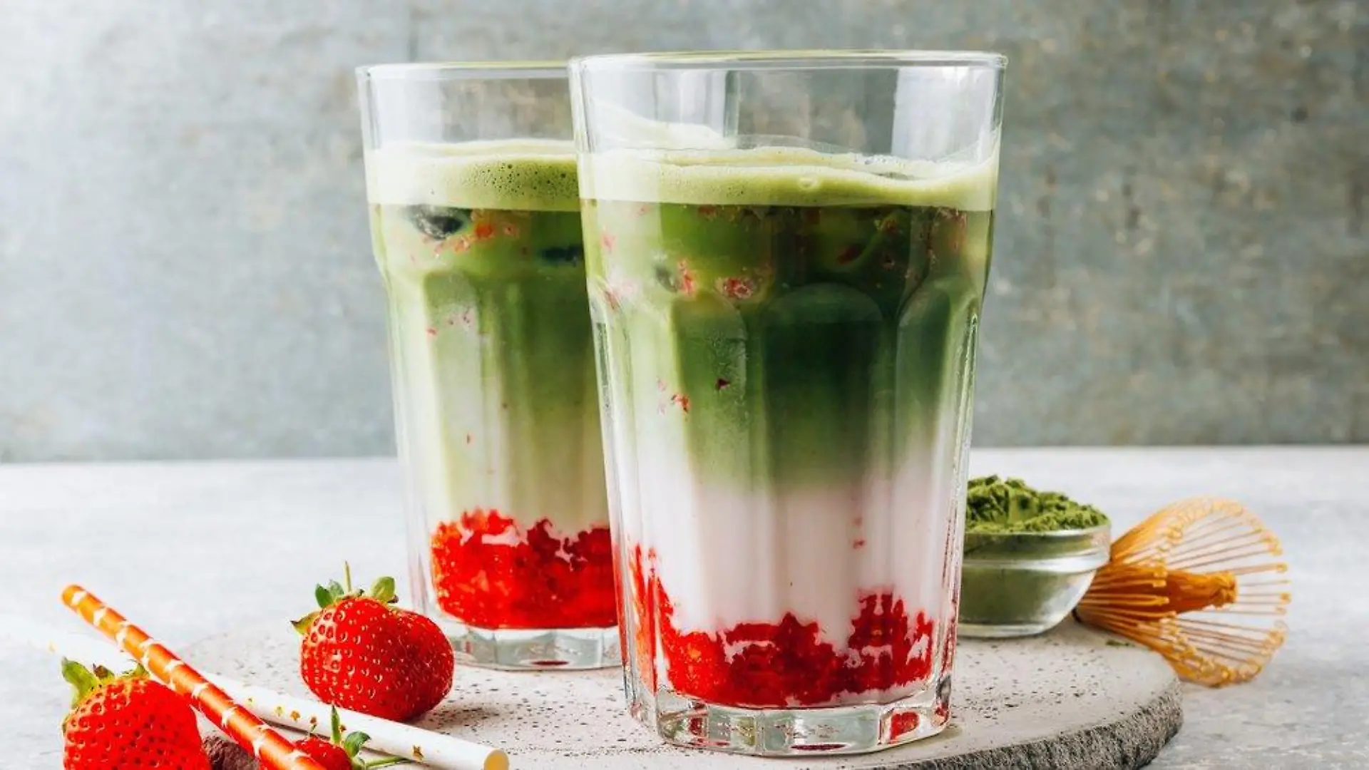 Erdbeer-Matcha und mehr: Das sind die Trendgetränke des Sommers