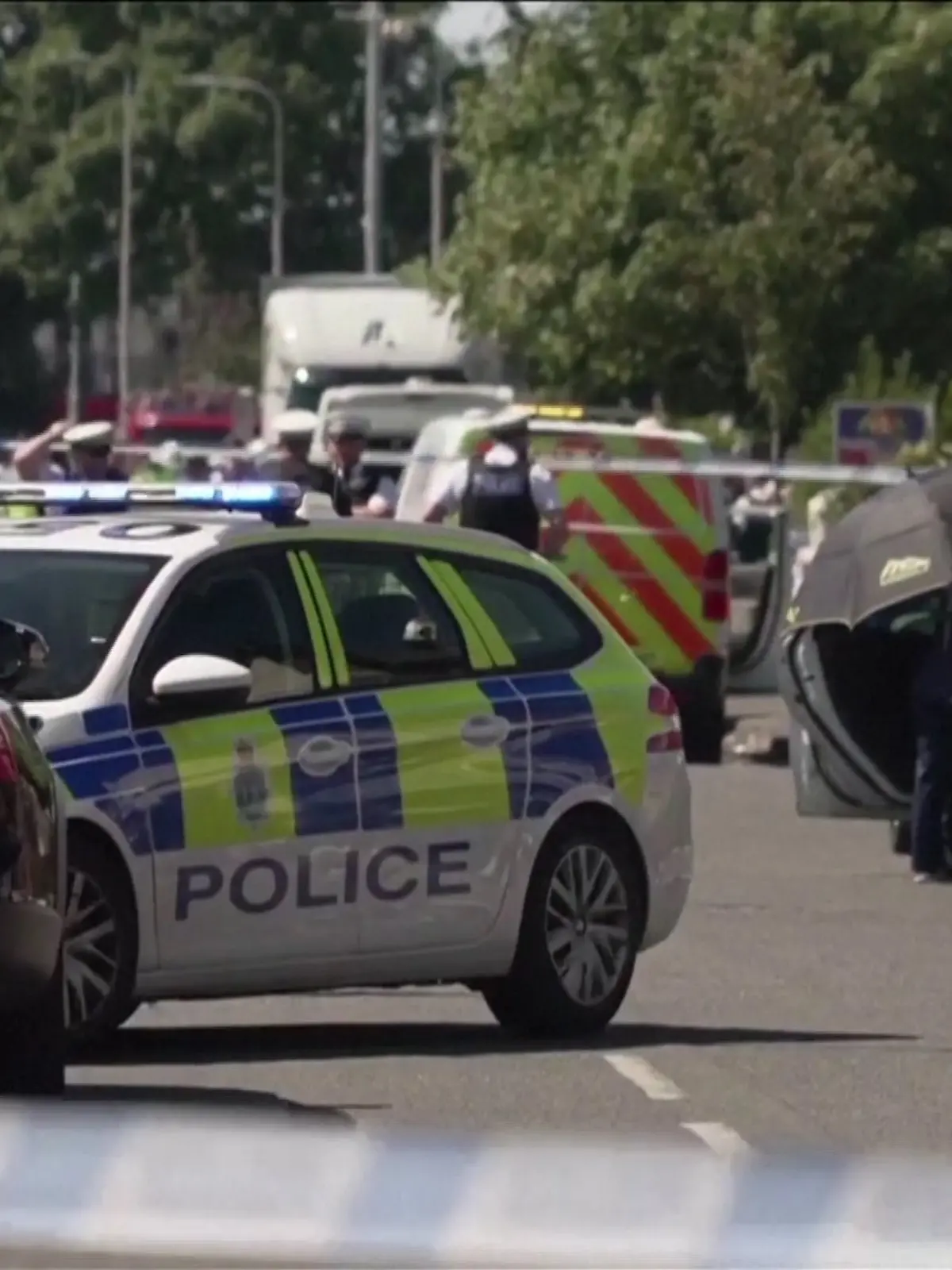 In der englischen Stadt Southport hat ein Mann mutmaßlich acht Menschen mit einem Messer verletzt, darunter auch Kinder. 