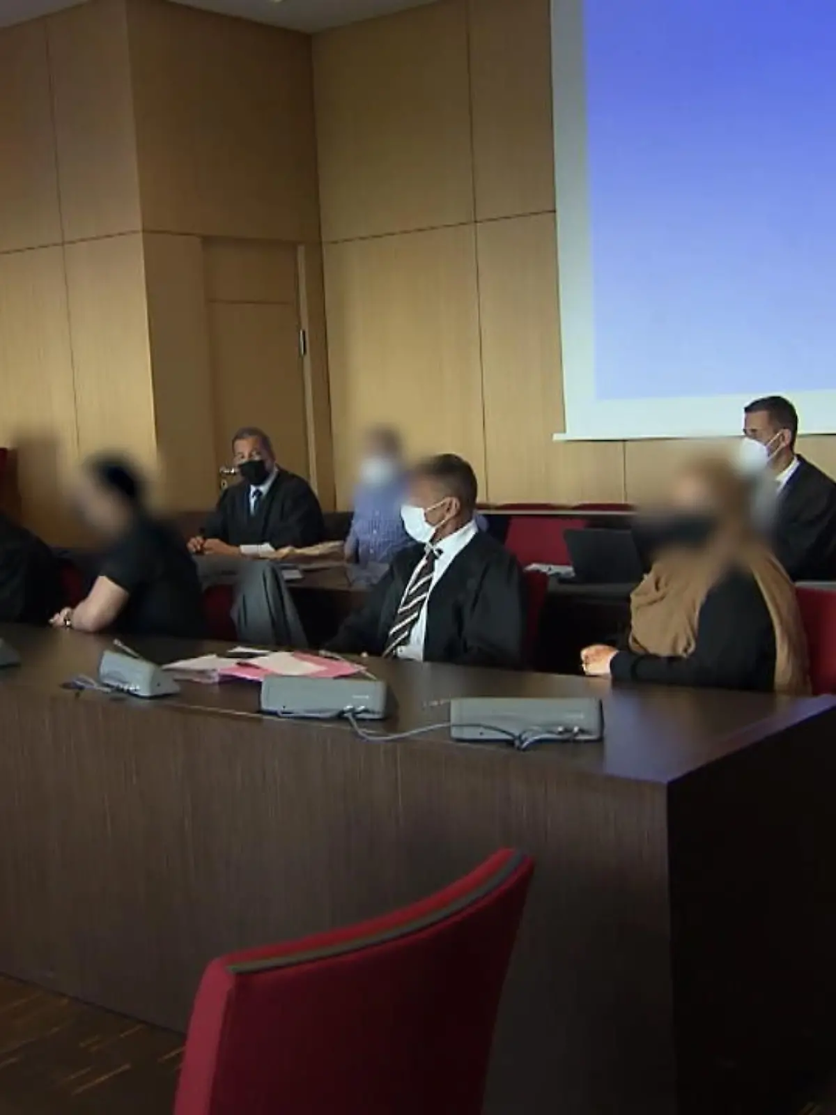 Bild zu: "Brautkleider geklaut"