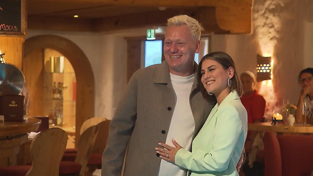 Startschuss für die Hochzeitsvorbereitungen! Knossi voll im Hochzeitsmodus!
