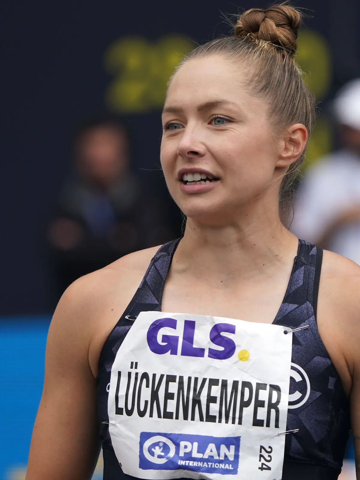 Gina Lückenkemper fühlt mit ihrem Leichtathletik-Kollegen Manuel Eitel.