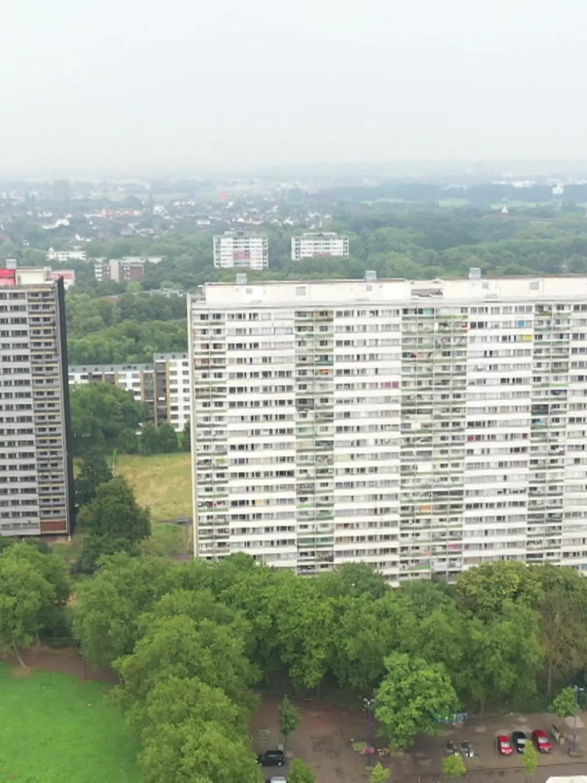 Bild zu: "Hochhaus in Duisburg soll weg"