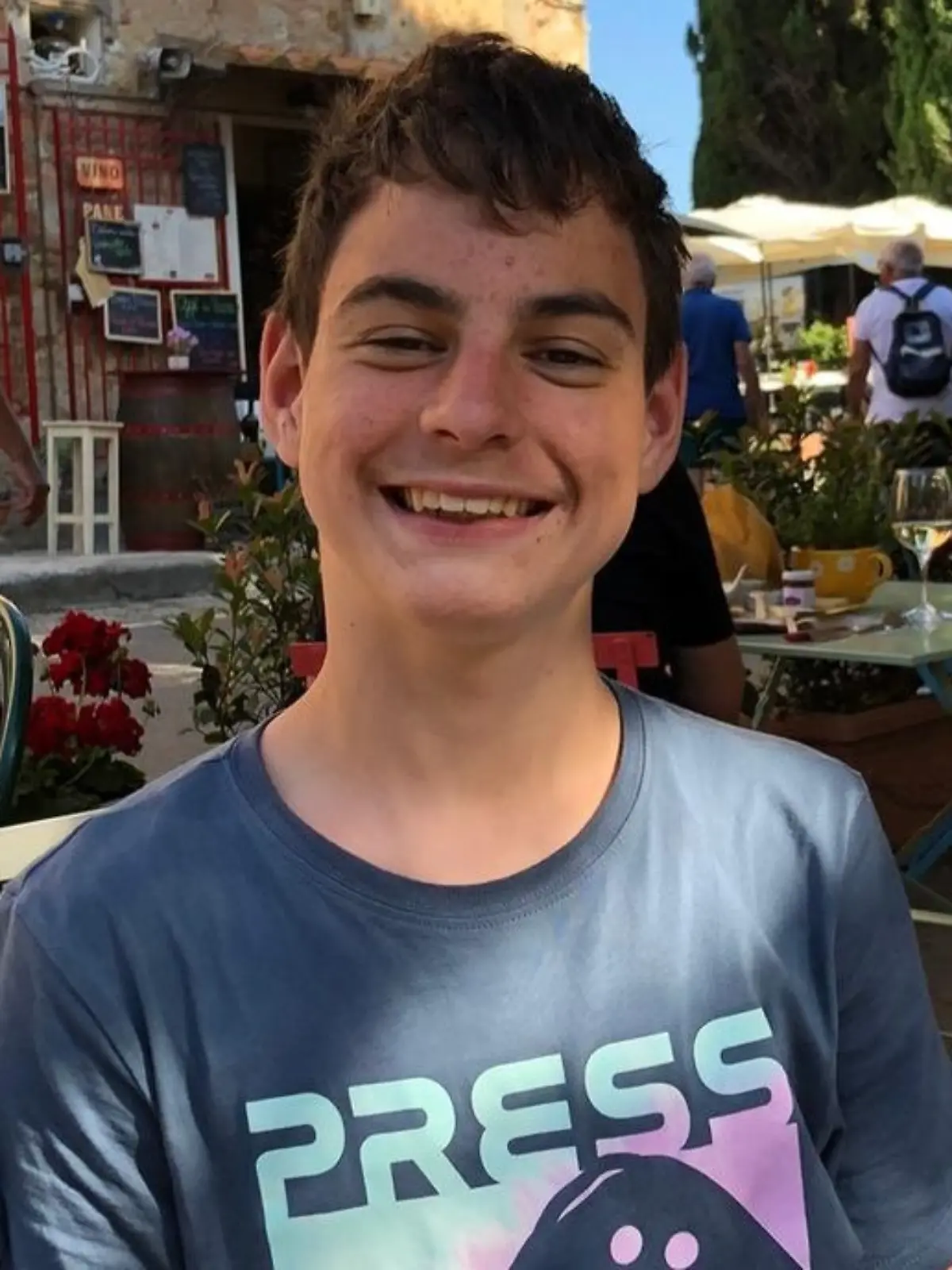 Aleksander, das Nesthäkchen der Familie Nittka, war ein lustiger Teenager, der noch viele Träume hatte. Wie seine Zukunft nun aussieht, ist unklar. 