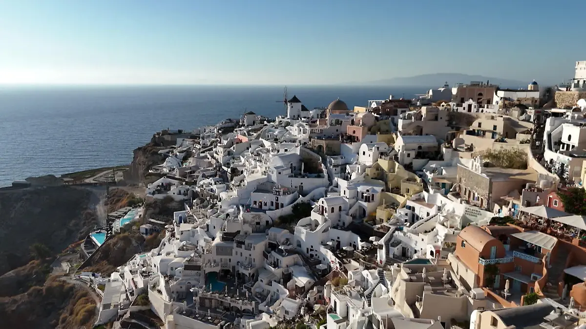Santorini ruft Lockdown aus Wegen der vielen Touris!