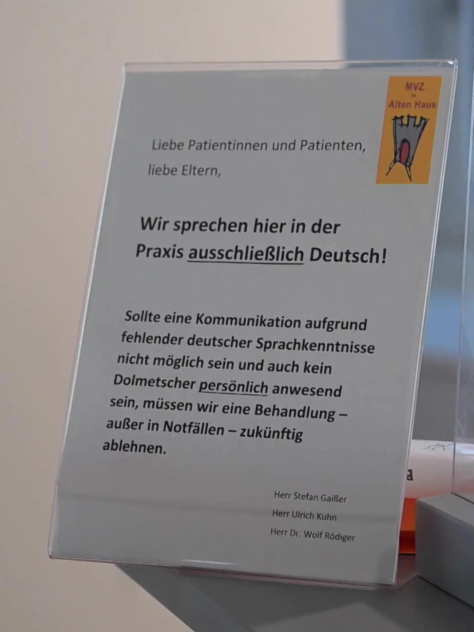 Bild zu: "Umstrittene Regel in Kinderarztpraxis - „Wir sprechen hier nur Deutsch“"
